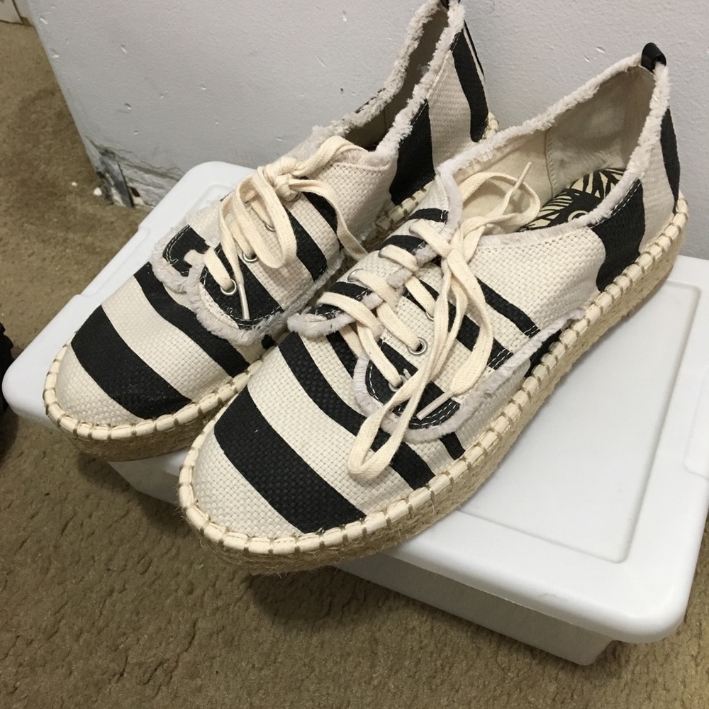 Dolce Vita shoes